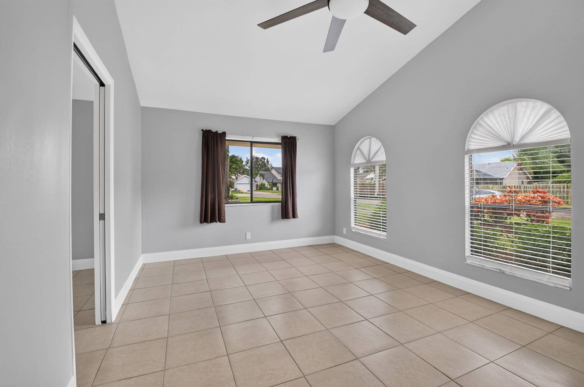 22529 SWORDFISH Drive, Boca Raton, FL 33428 liv rm 4