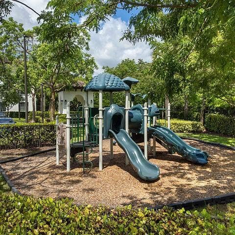3380 NW 1st Street, #724, Pompano Beach, FL 33069 26