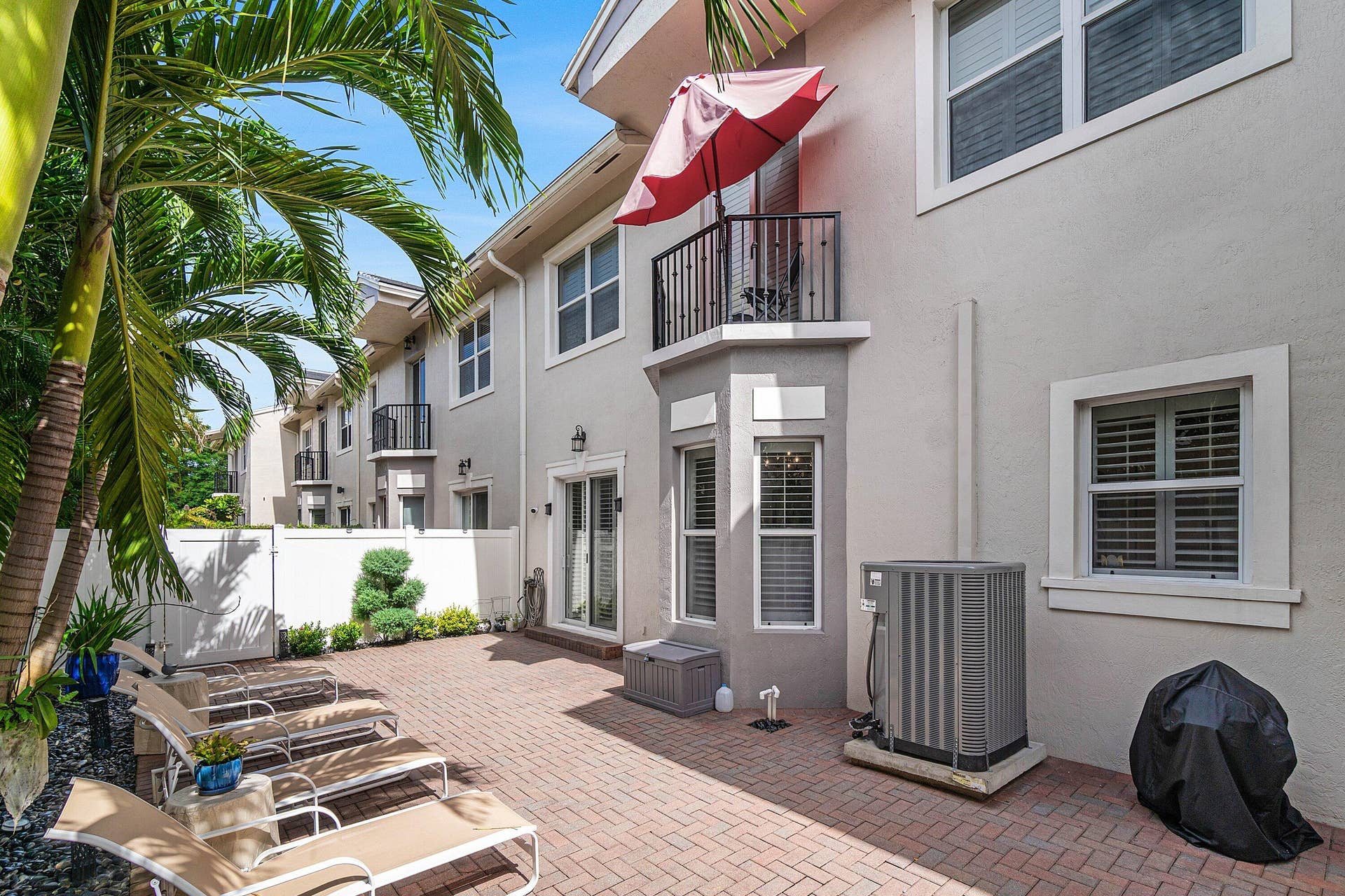 1860 HIGHLAND GROVE Drive, Delray Beach, FL 33445 041-1860HighlandGroveDrive-DelrayBeach-F