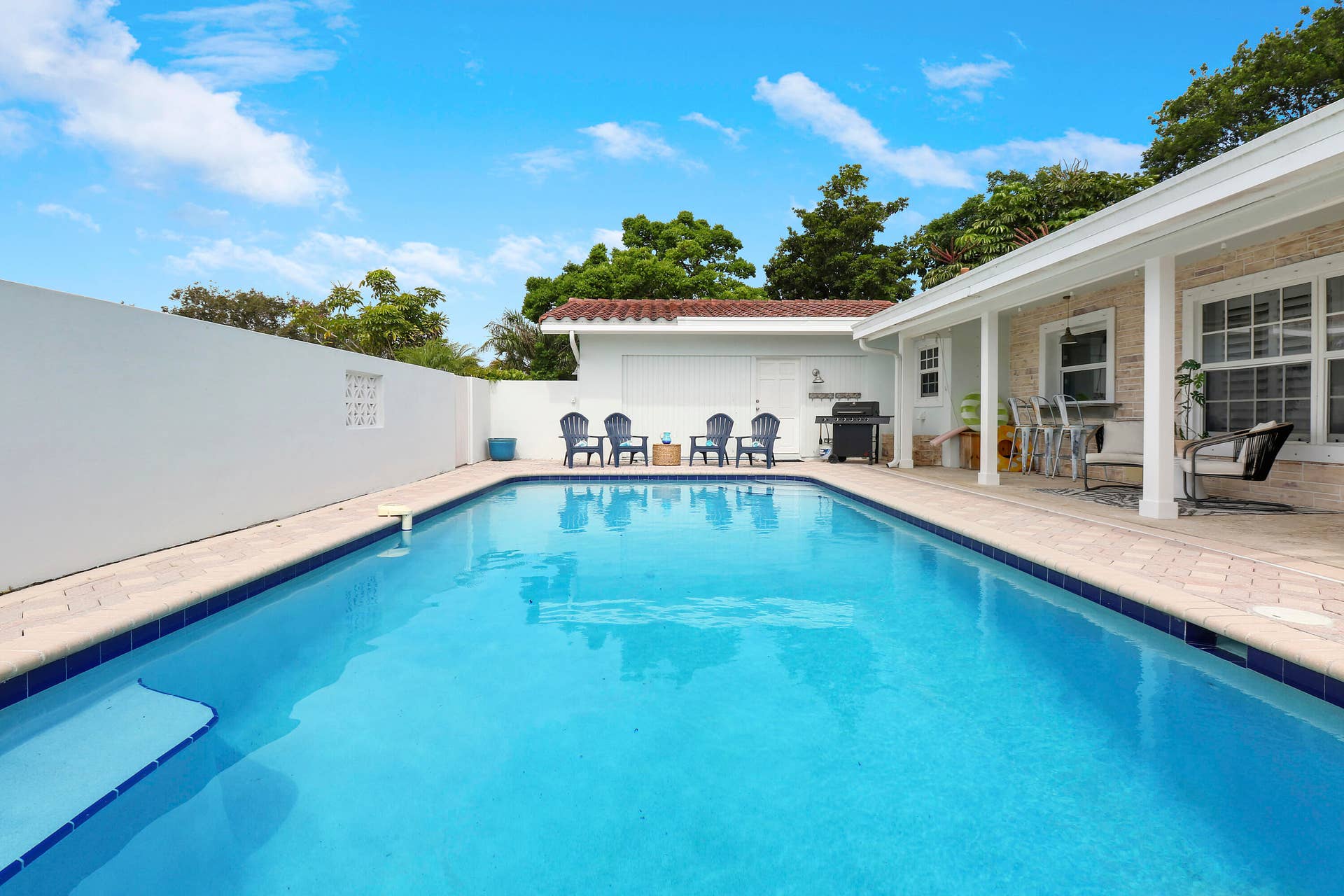 425 Marlin Road, North Palm Beach, FL 33408 Pool