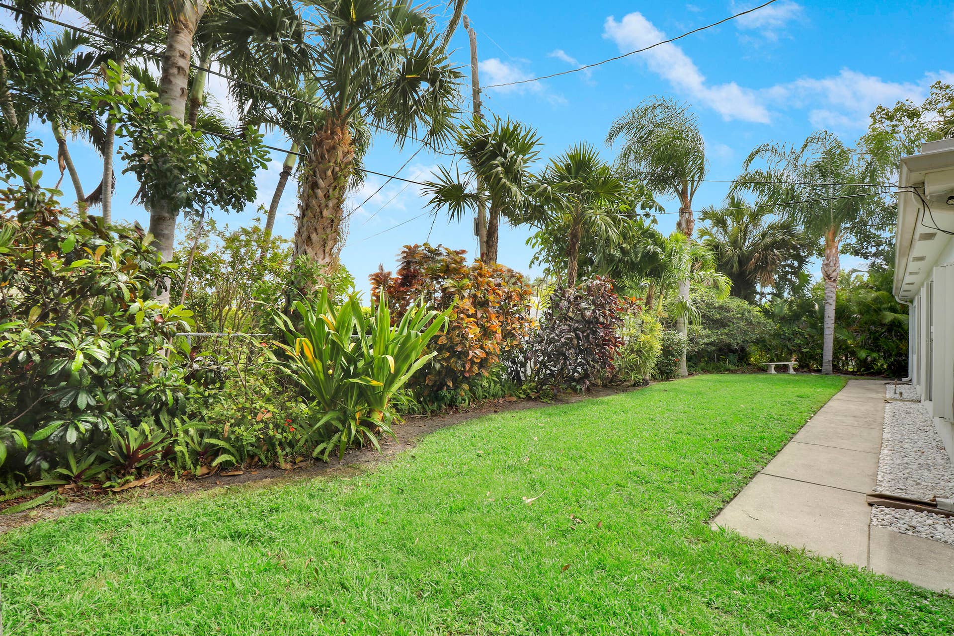 425 Marlin Road, North Palm Beach, FL 33408 Backyard