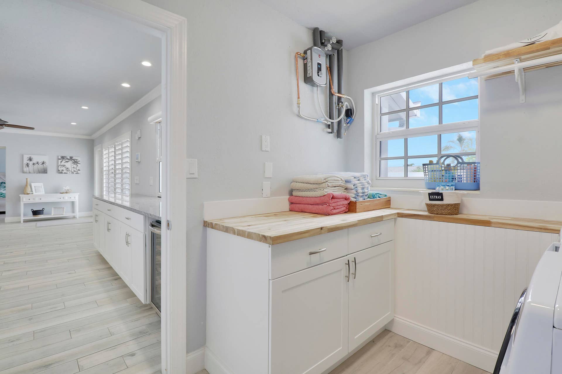 425 Marlin Road, North Palm Beach, FL 33408 Pantry