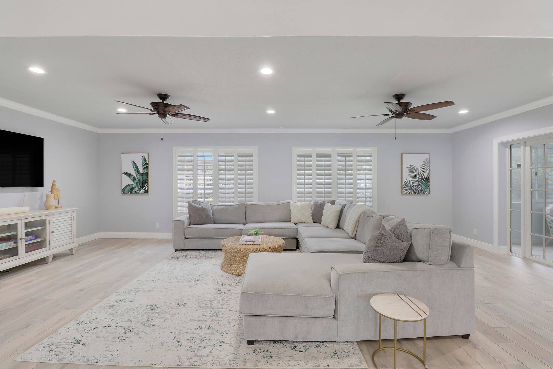 425 Marlin Road, North Palm Beach, FL 33408 Living