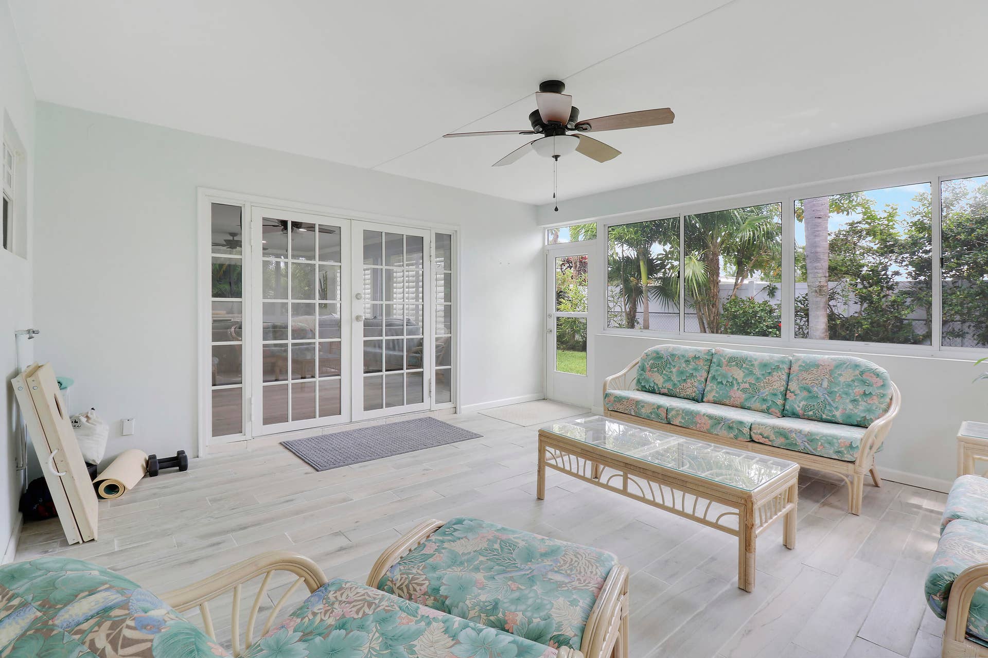 425 Marlin Road, North Palm Beach, FL 33408 Florida Room
