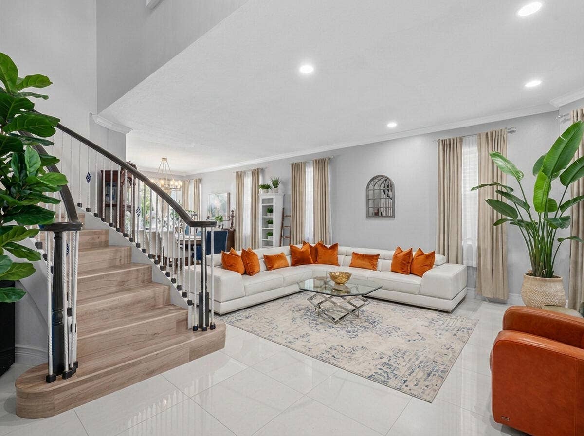 7576 Greenville Circle, Lake Worth, FL 33467 7576 Greenville - Living Room