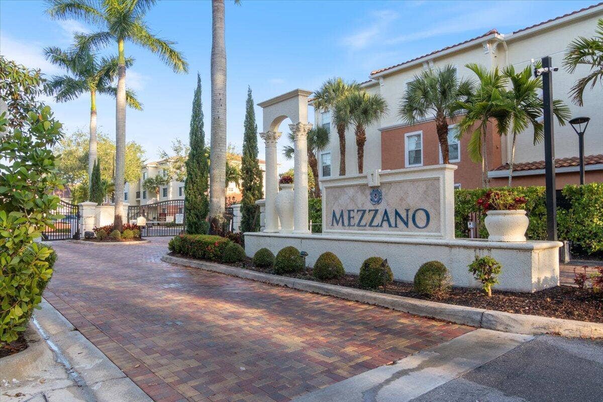9849 BAYWINDS Drive, #8304, West Palm Beach, FL 33411 20250721011216059370000000-o