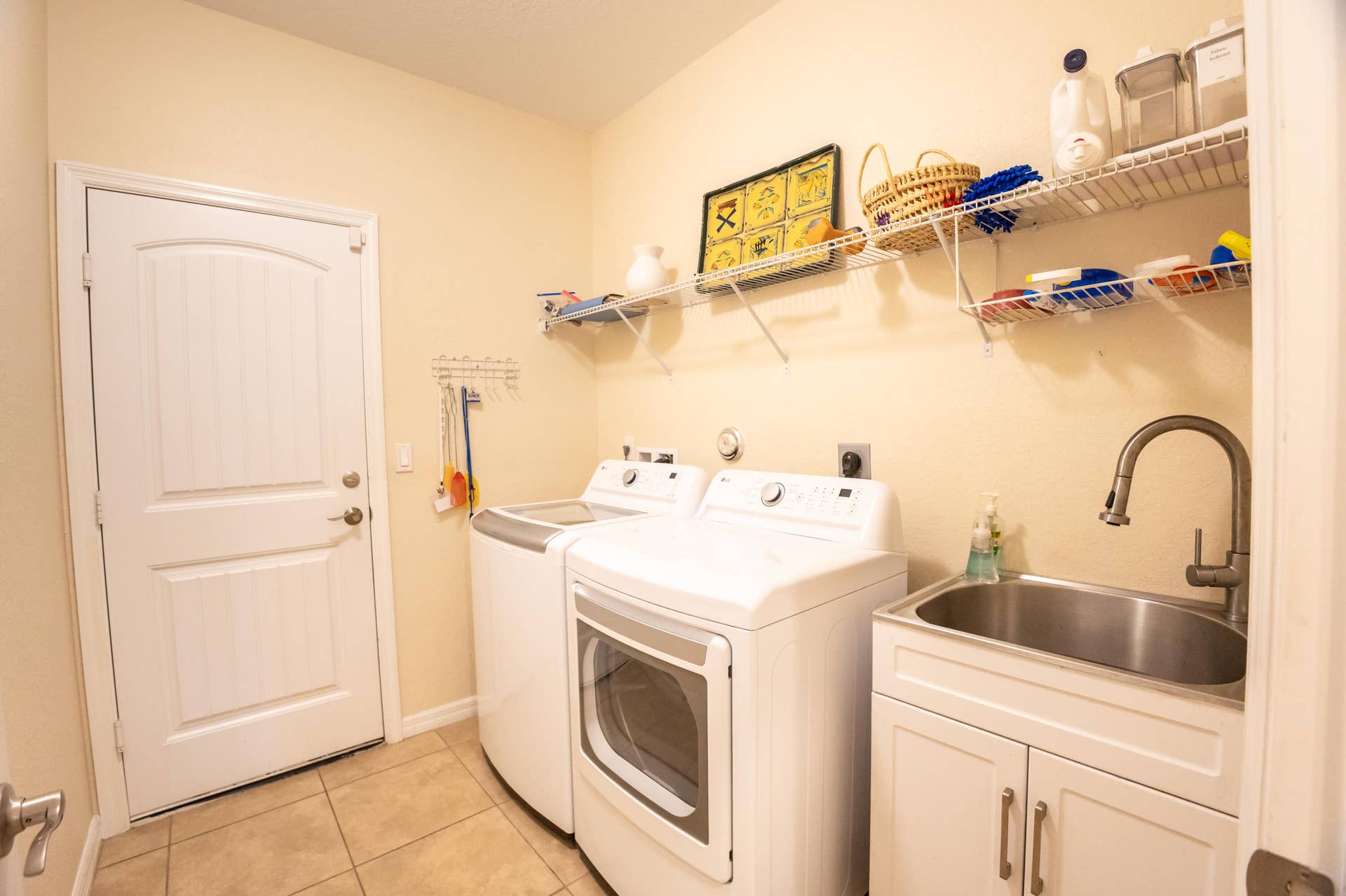 9340 Silent Oak Circle, West Palm Beach, FL 33411 Laundry Room