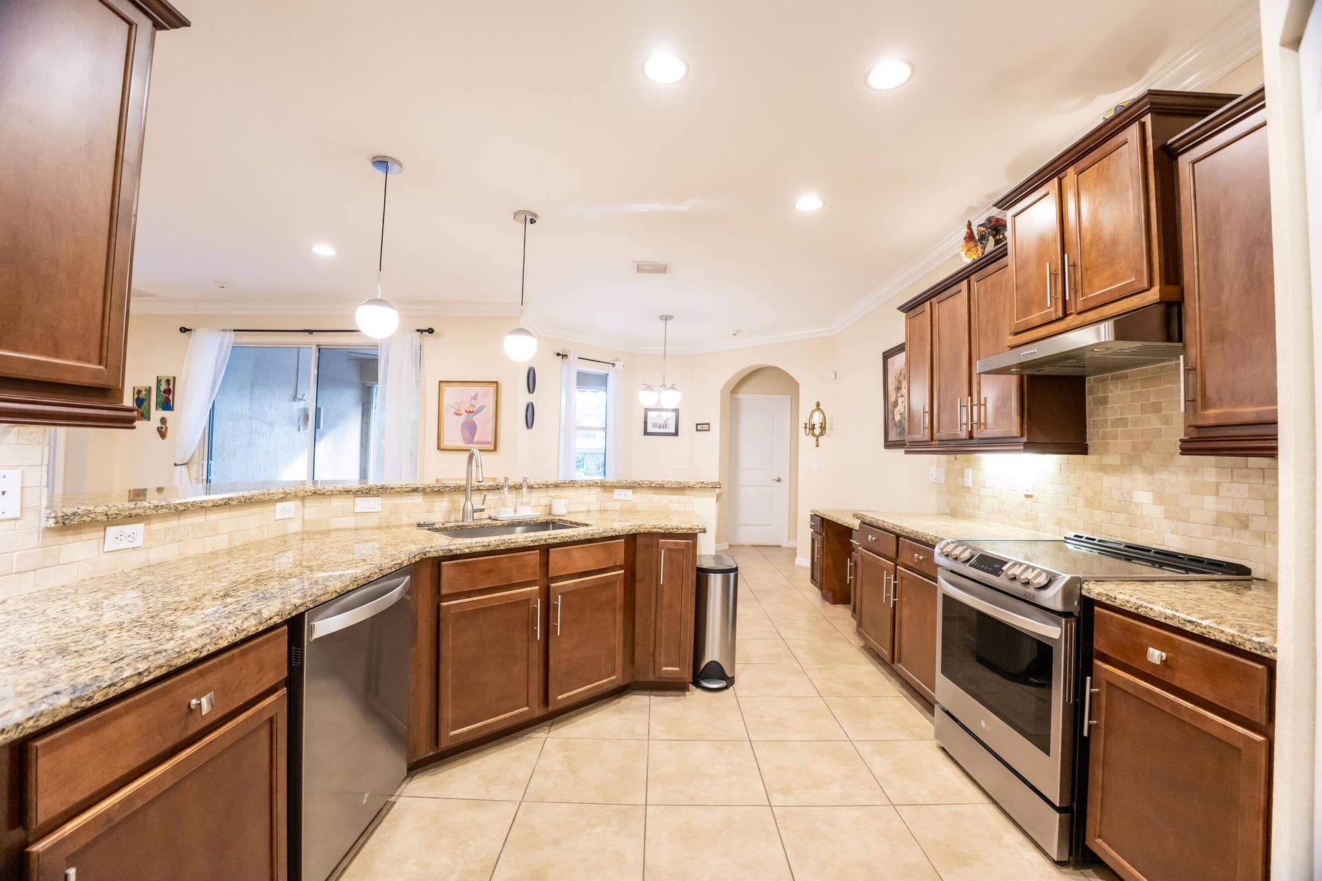 9340 Silent Oak Circle, West Palm Beach, FL 33411 Kitchen