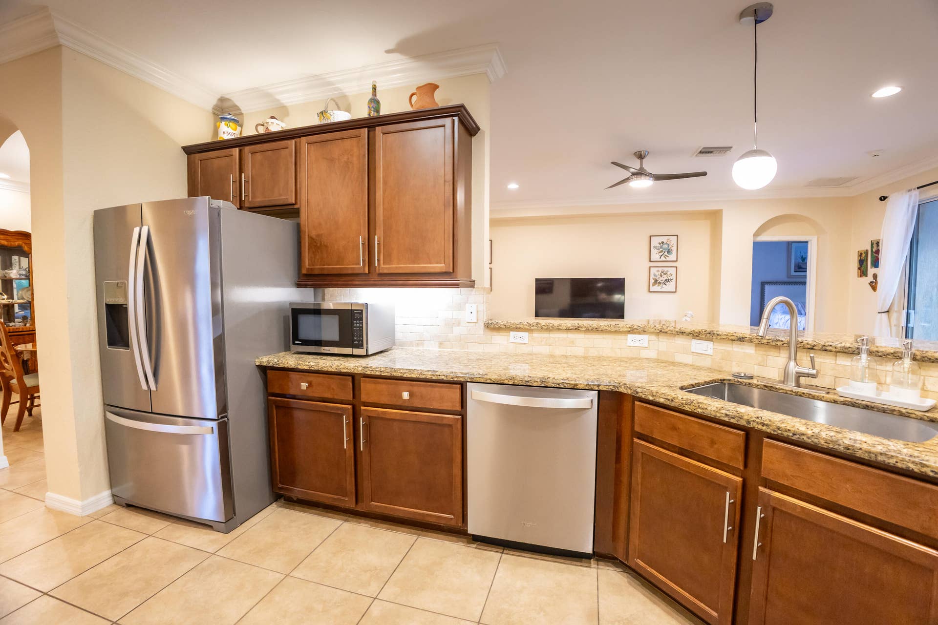 9340 Silent Oak Circle, West Palm Beach, FL 33411 Kitchen