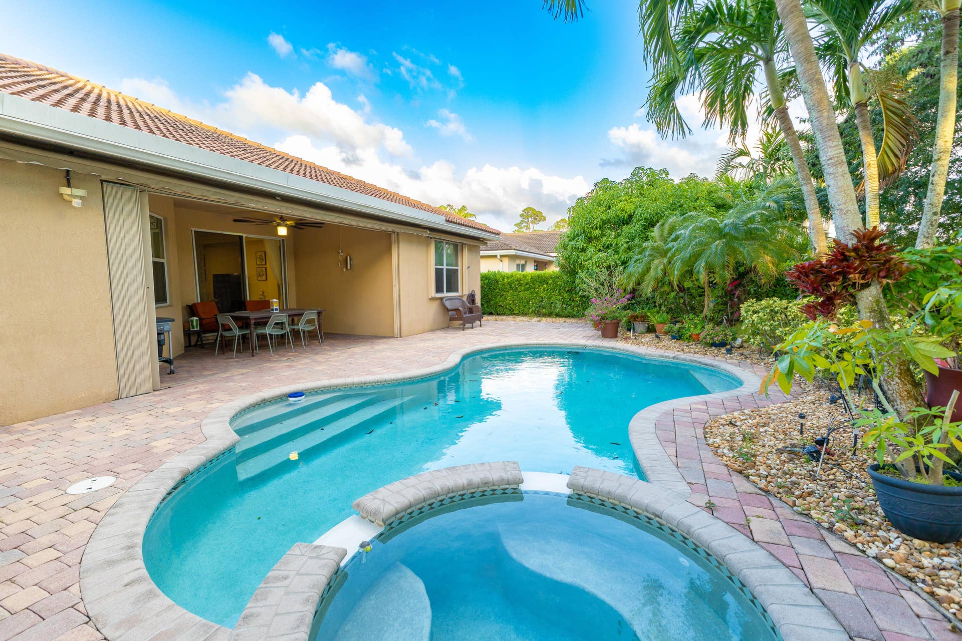 9340 Silent Oak Circle, West Palm Beach, FL 33411 Pool