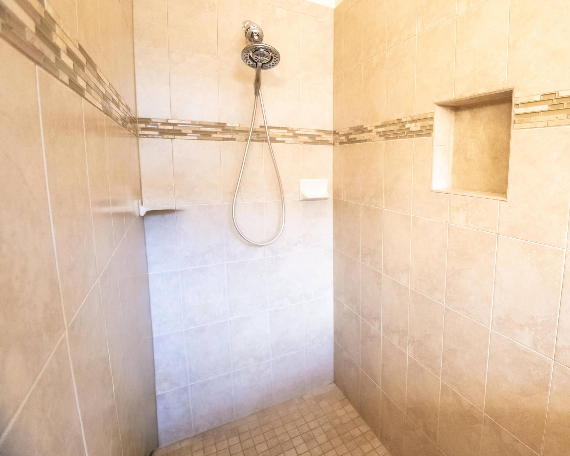 9340 Silent Oak Circle, West Palm Beach, FL 33411 MAster Shower