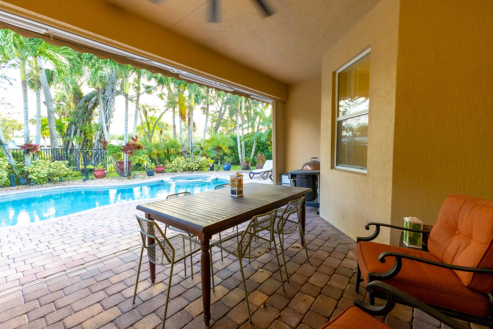 9340 Silent Oak Circle, West Palm Beach, FL 33411 Patio