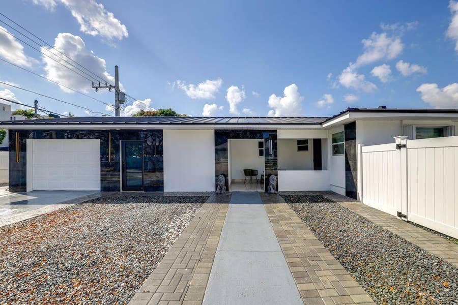 Property photo for 400 SE 7TH Street, Delray Beach, FL