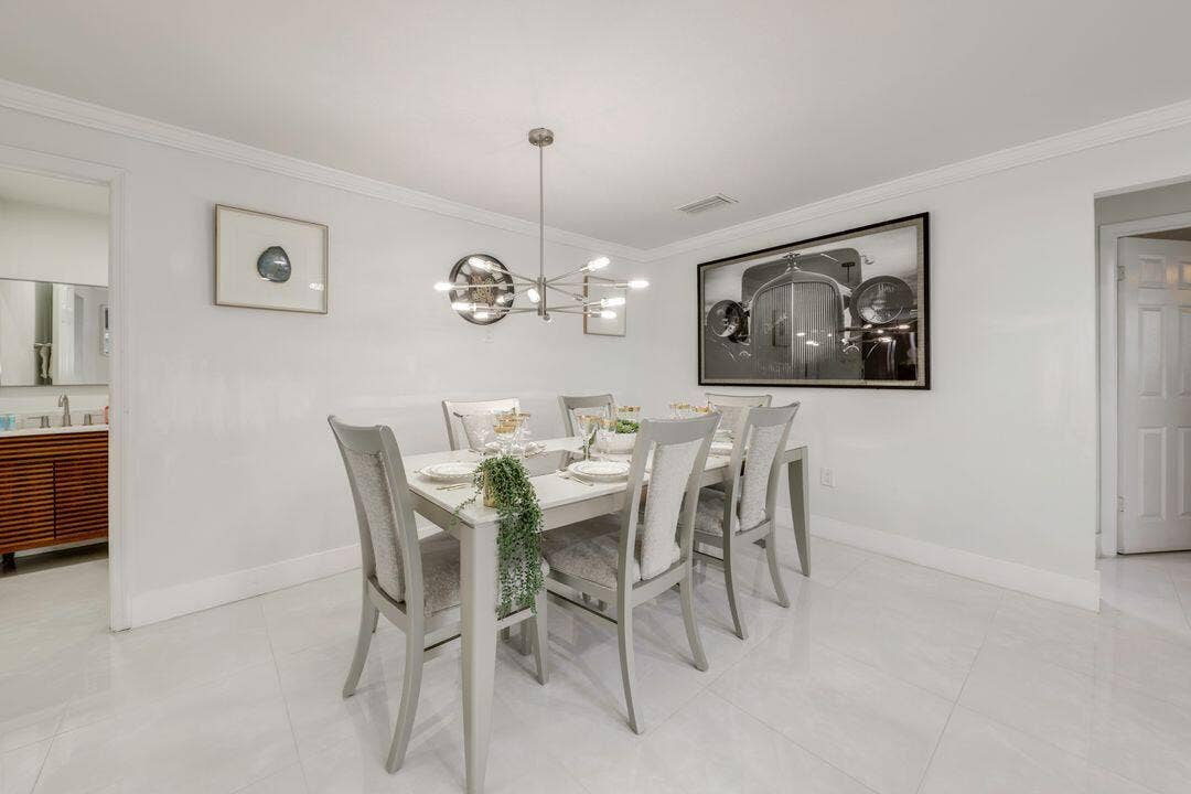 400 SE 7TH Street, Delray Beach, FL 33483 9
