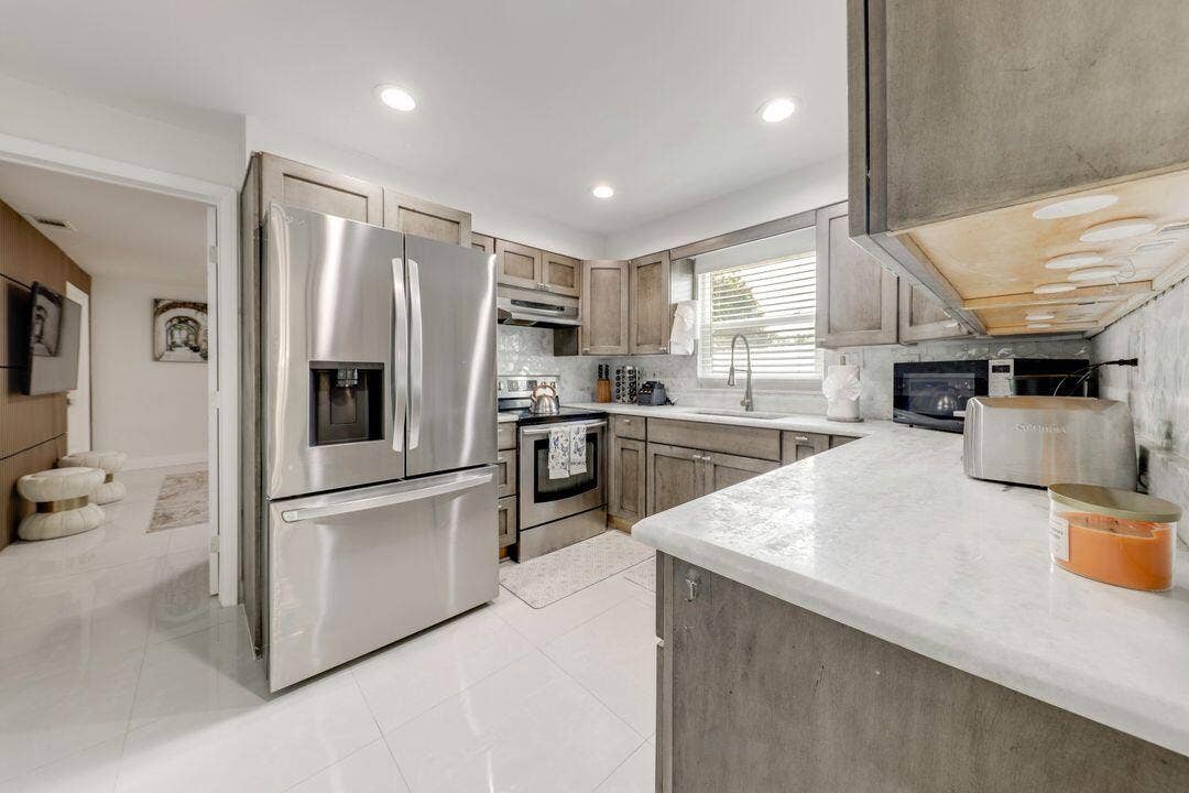 400 SE 7TH Street, Delray Beach, FL 33483 10