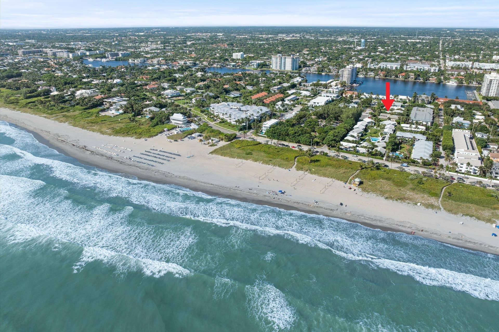 1029 LANGER Way, #4, Delray Beach, FL 33483 Nestled in a charming neighborhood
