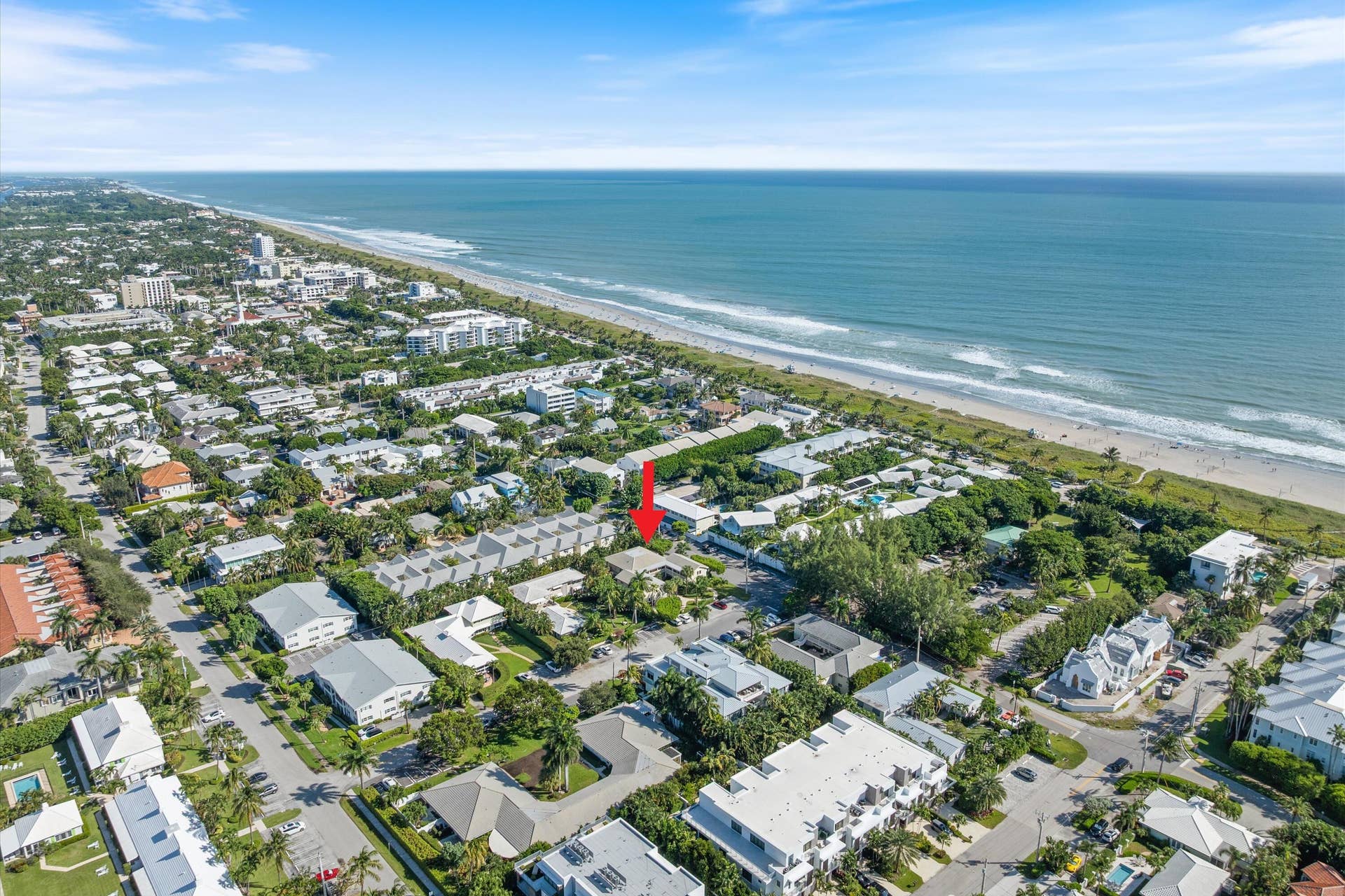 1029 LANGER Way, #4, Delray Beach, FL 33483 Enjoy the Beach and Atlantic Ave's restaurants, boutiques & more