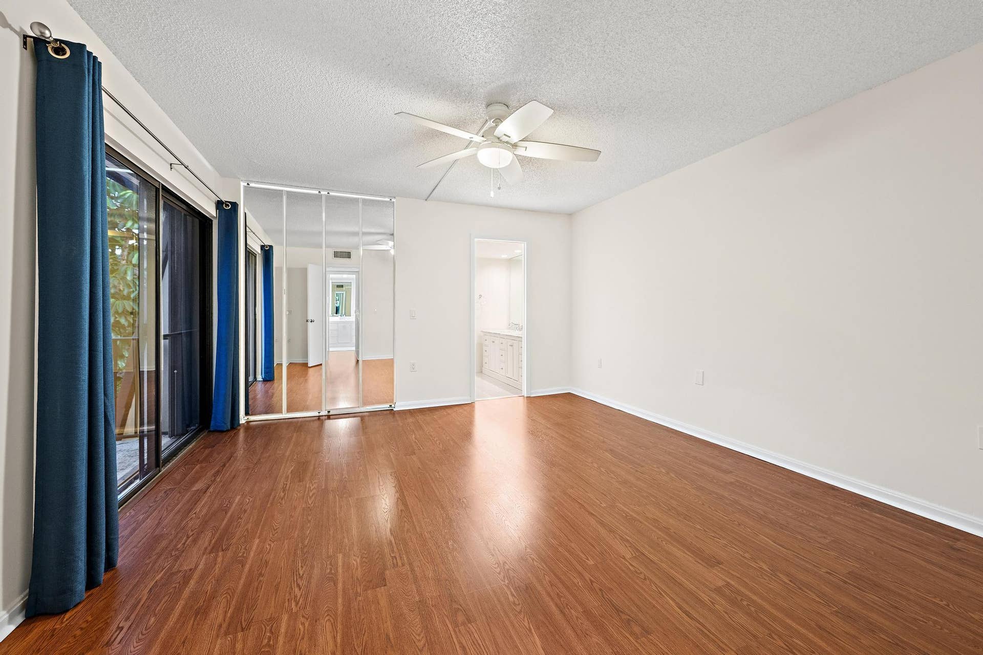 210 2nd Court, Palm Beach Gardens, FL 33410 Primary bedroom view 2