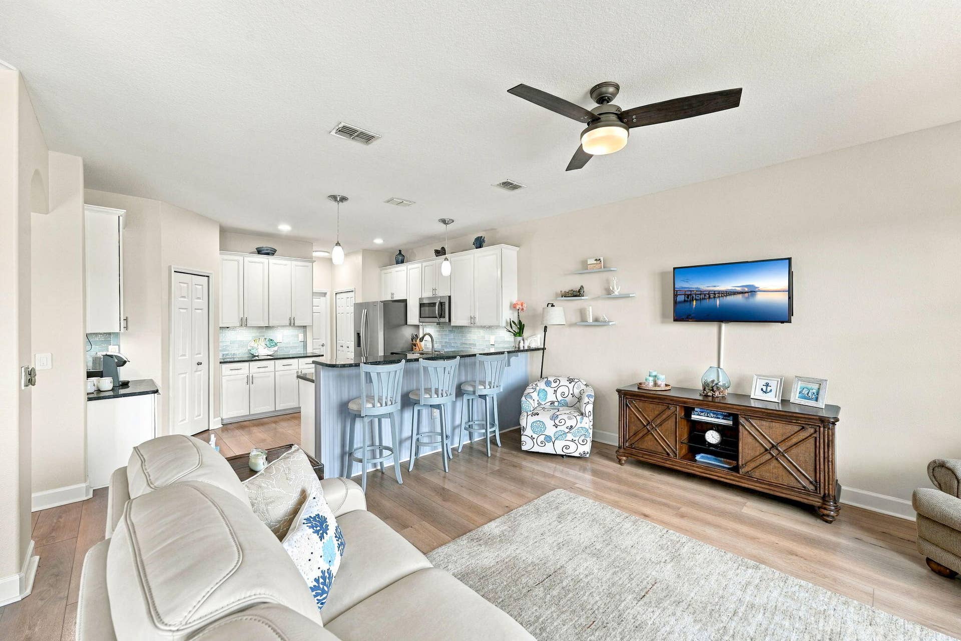 581 BISMARCK Way, #103, Melbourne, FL 32903 7