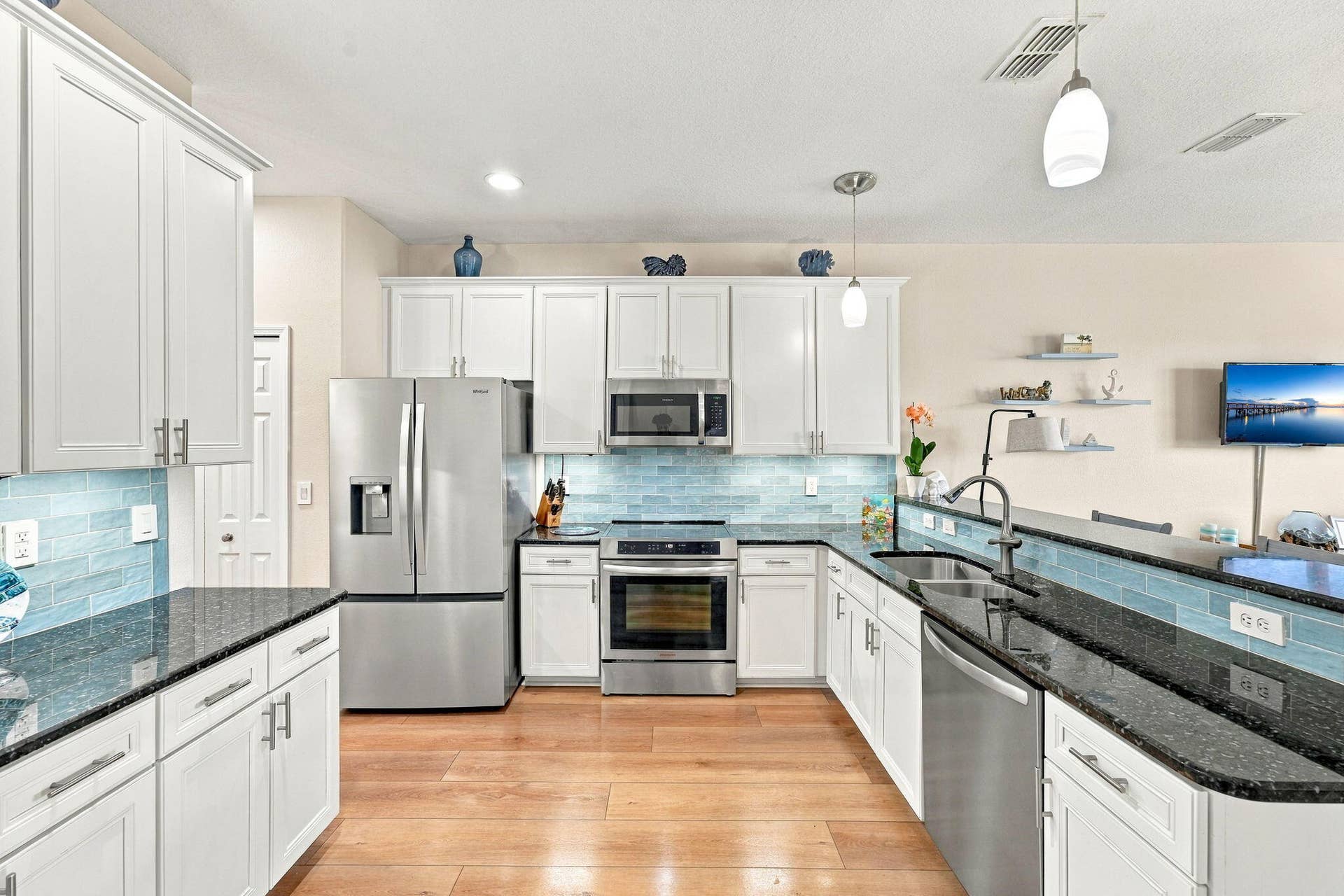 581 BISMARCK Way, #103, Melbourne, FL 32903 11