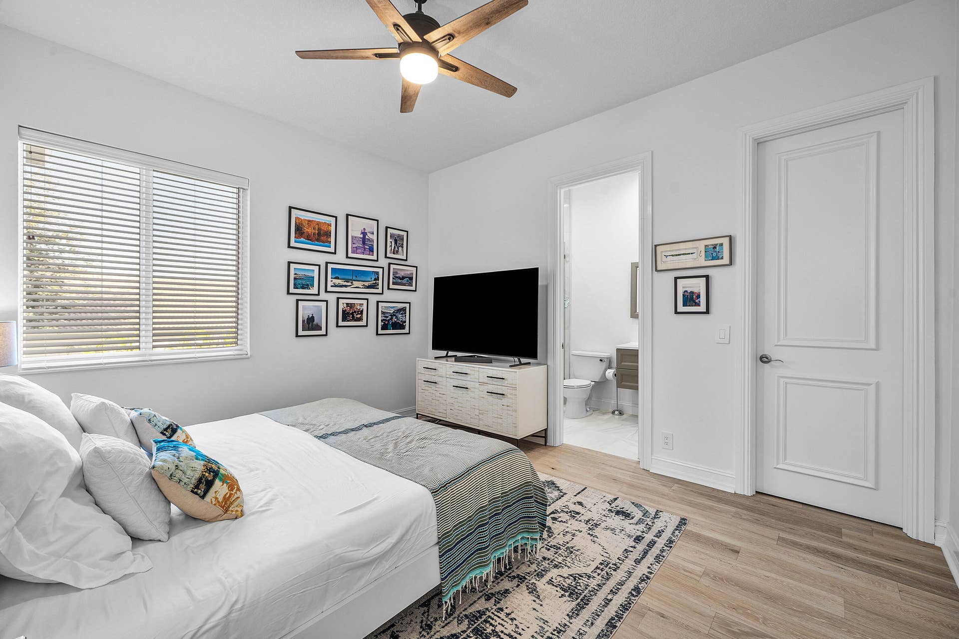 17963 LAKE AZURE Way, Boca Raton, FL 33496 051-17963LakeAzureWay-BocaRaton-FL-33496