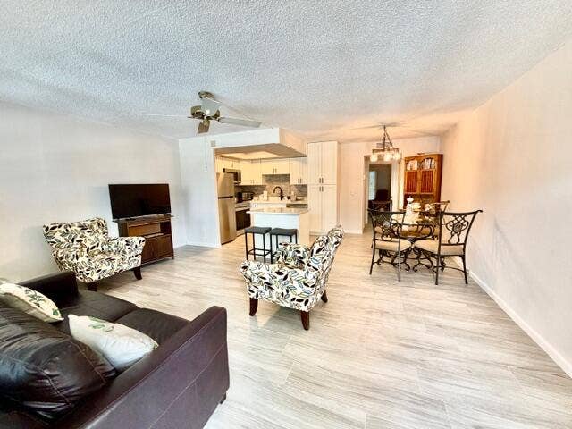 2014 Cornwall A, Boca Raton, FL 33434 Open Floor Plan