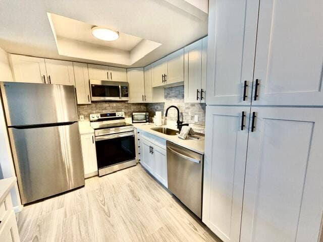 2014 Cornwall A, Boca Raton, FL 33434 Open Kitchen