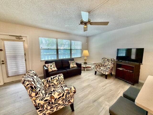 2014 Cornwall A, Boca Raton, FL 33434 Open Floor Plan