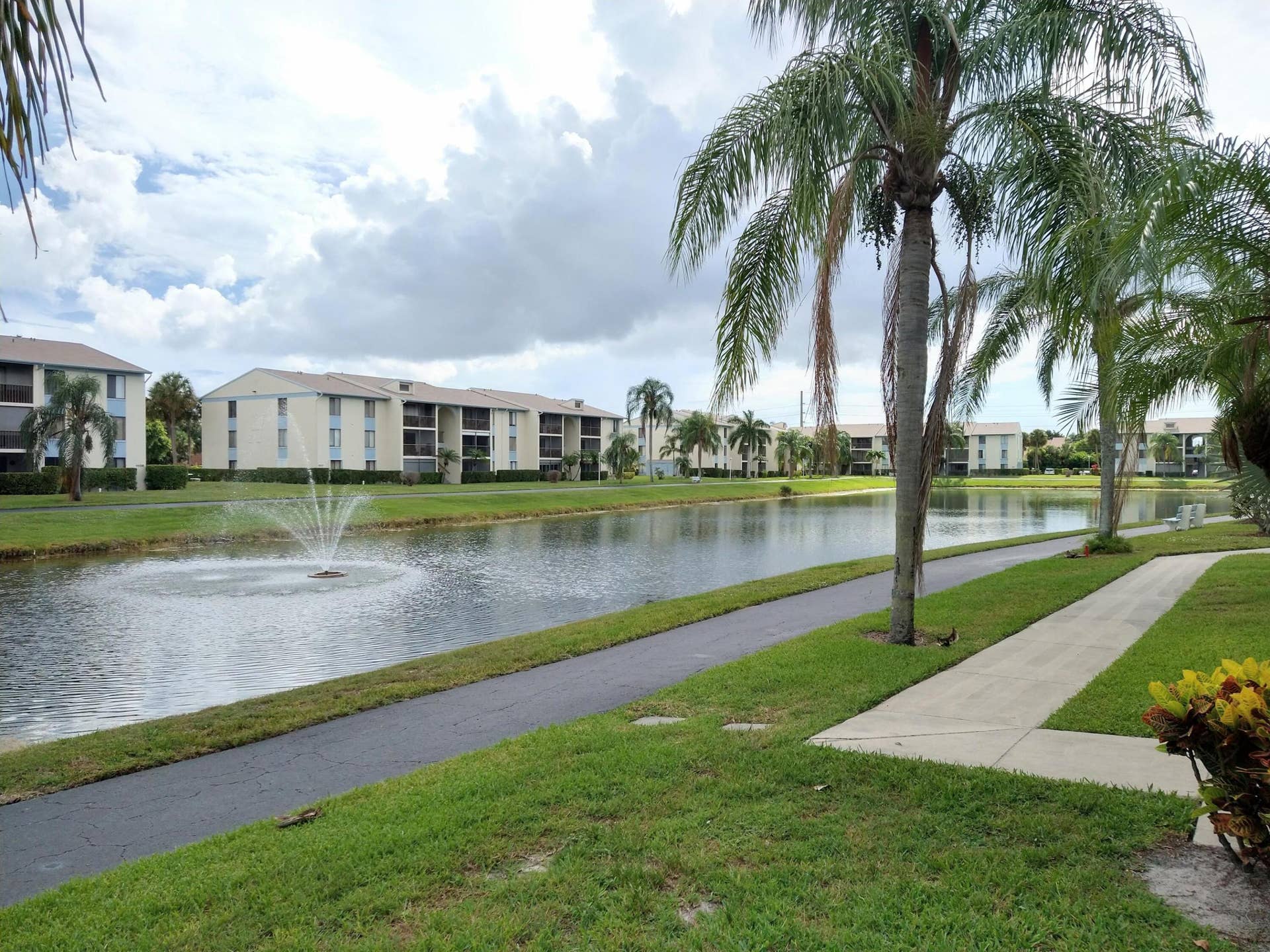 1103 GREEN PINE Boulevard, #F1, West Palm Beach, West Palm Beach, FL 33409 IMG_20220629_094822577_HDR (1)
