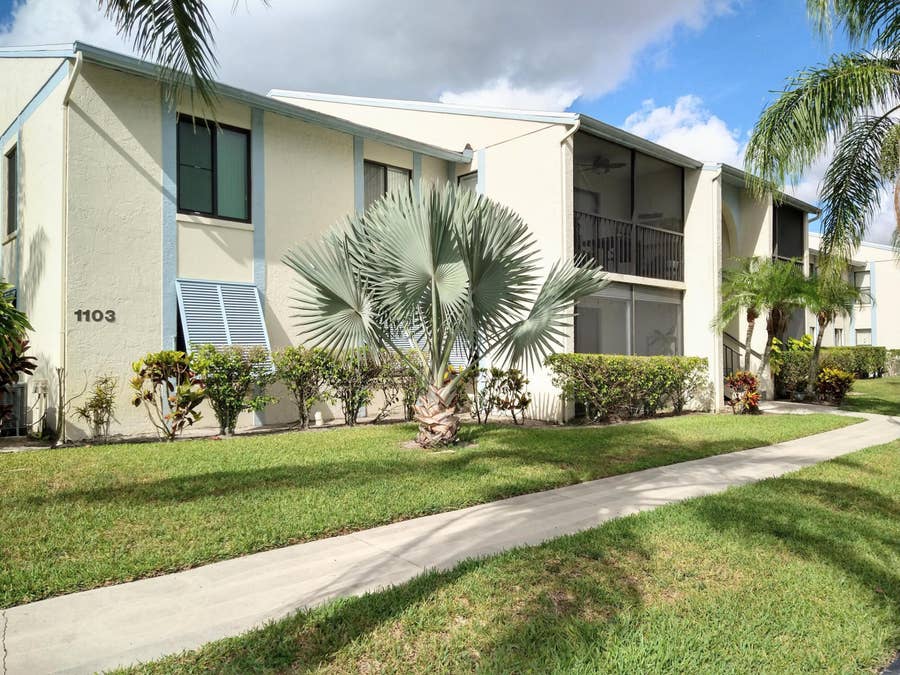 Property photo for 1103 GREEN PINE Boulevard, #F1, West Palm Beach, FL