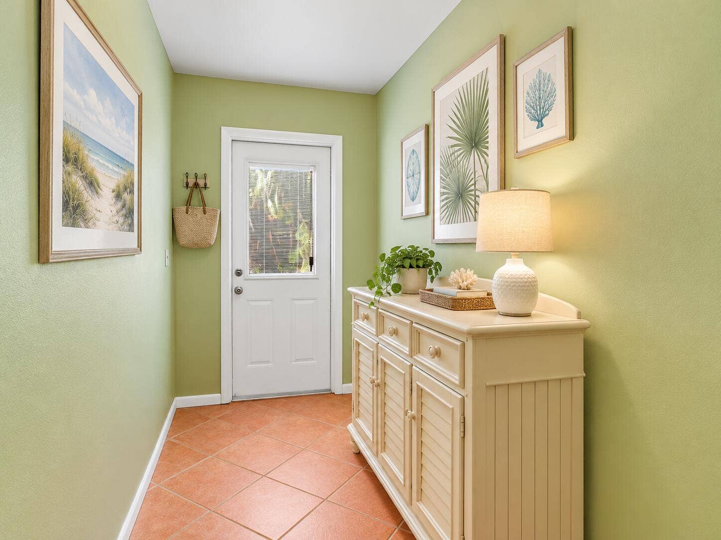 17886 BRIDLE Lane, Jupiter, FL 33478 17886 Bridle- Back Hallway