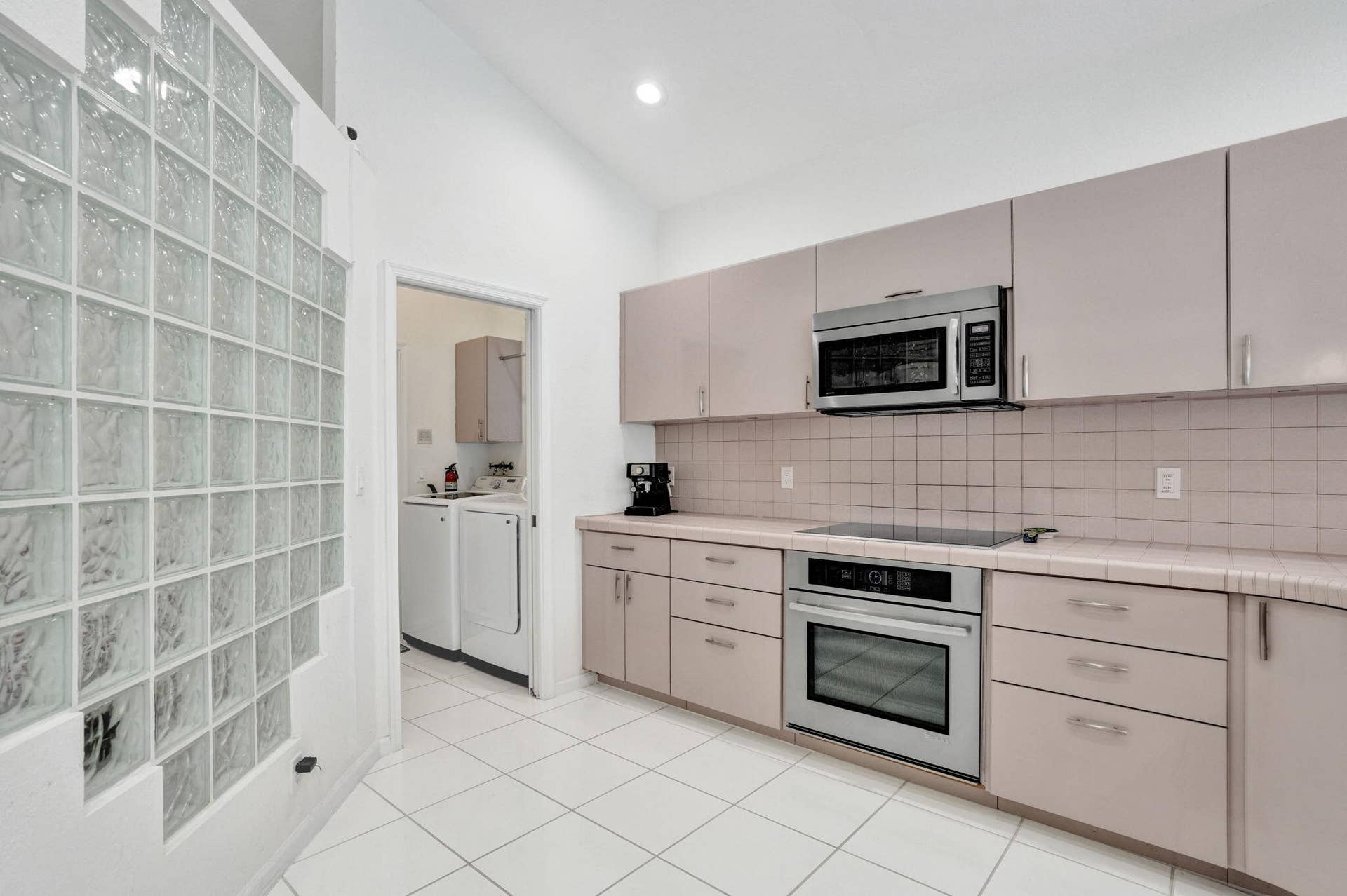 12711 NW 21ST Place, Coral Springs, FL 33071 59-web-or-mls-DSC04894
