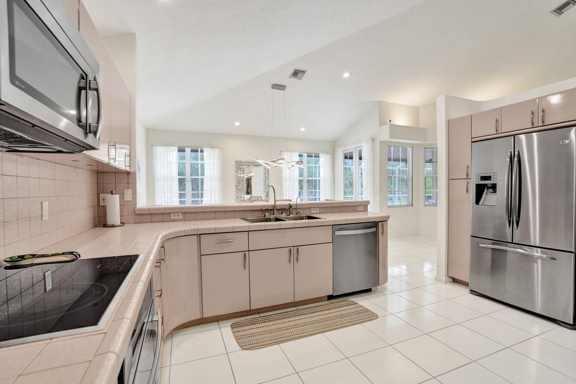 12711 NW 21ST Place, Coral Springs, FL 33071 63-web-or-mls-DSC04906