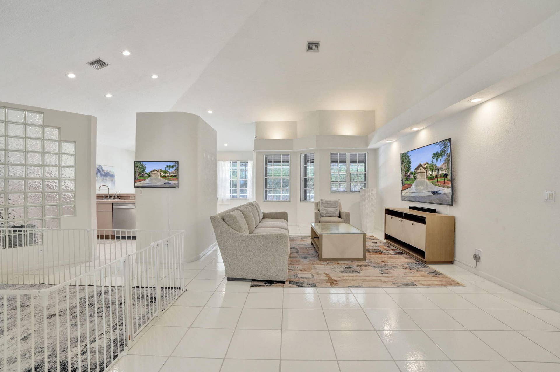 12711 NW 21ST Place, Coral Springs, FL 33071 44-web-or-mls-DSC04849