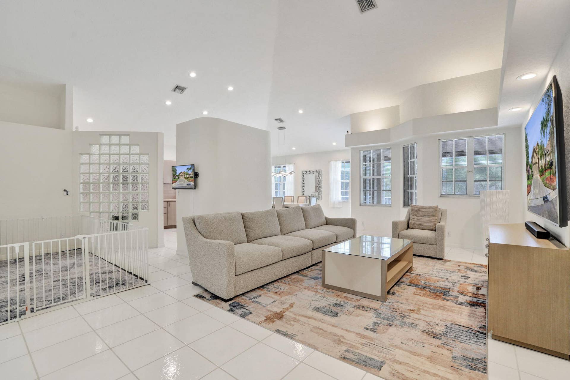 12711 NW 21ST Place, Coral Springs, FL 33071 46-web-or-mls-DSC04855