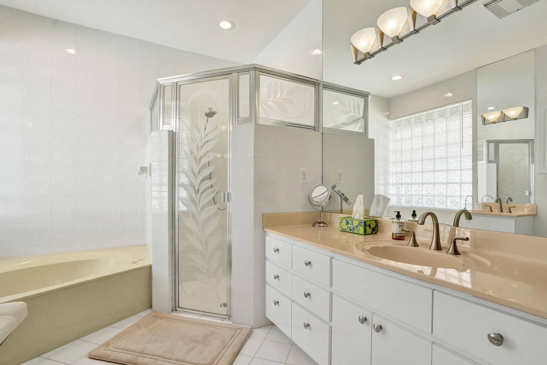 12711 NW 21ST Place, Coral Springs, FL 33071 40-web-or-mls-DSC04837