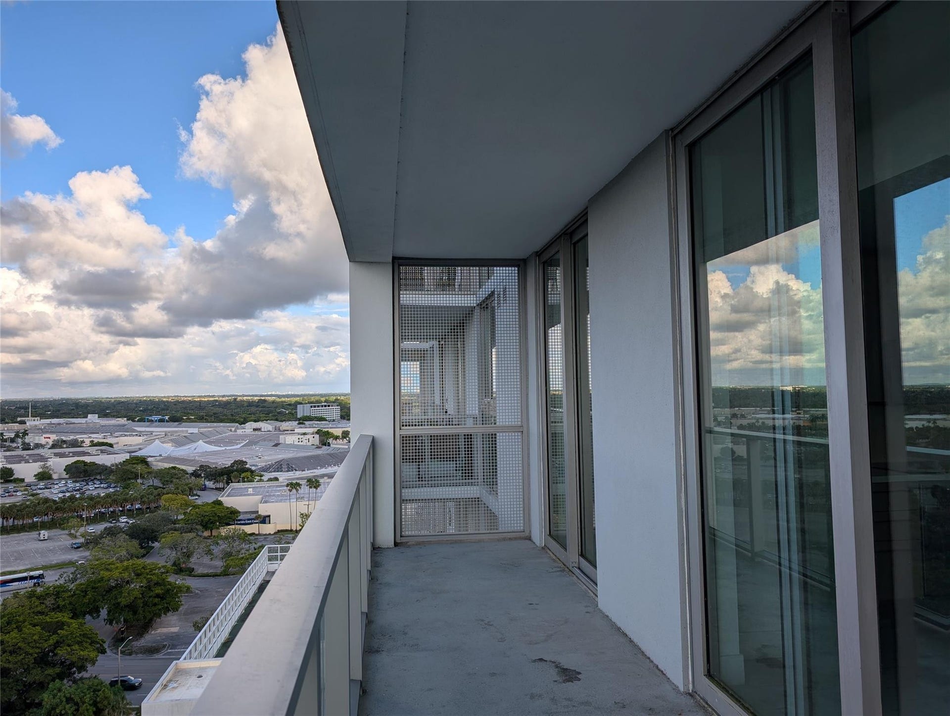 2000 METROPICA Way, #1501, Sunrise, FL 33323 Photo 6