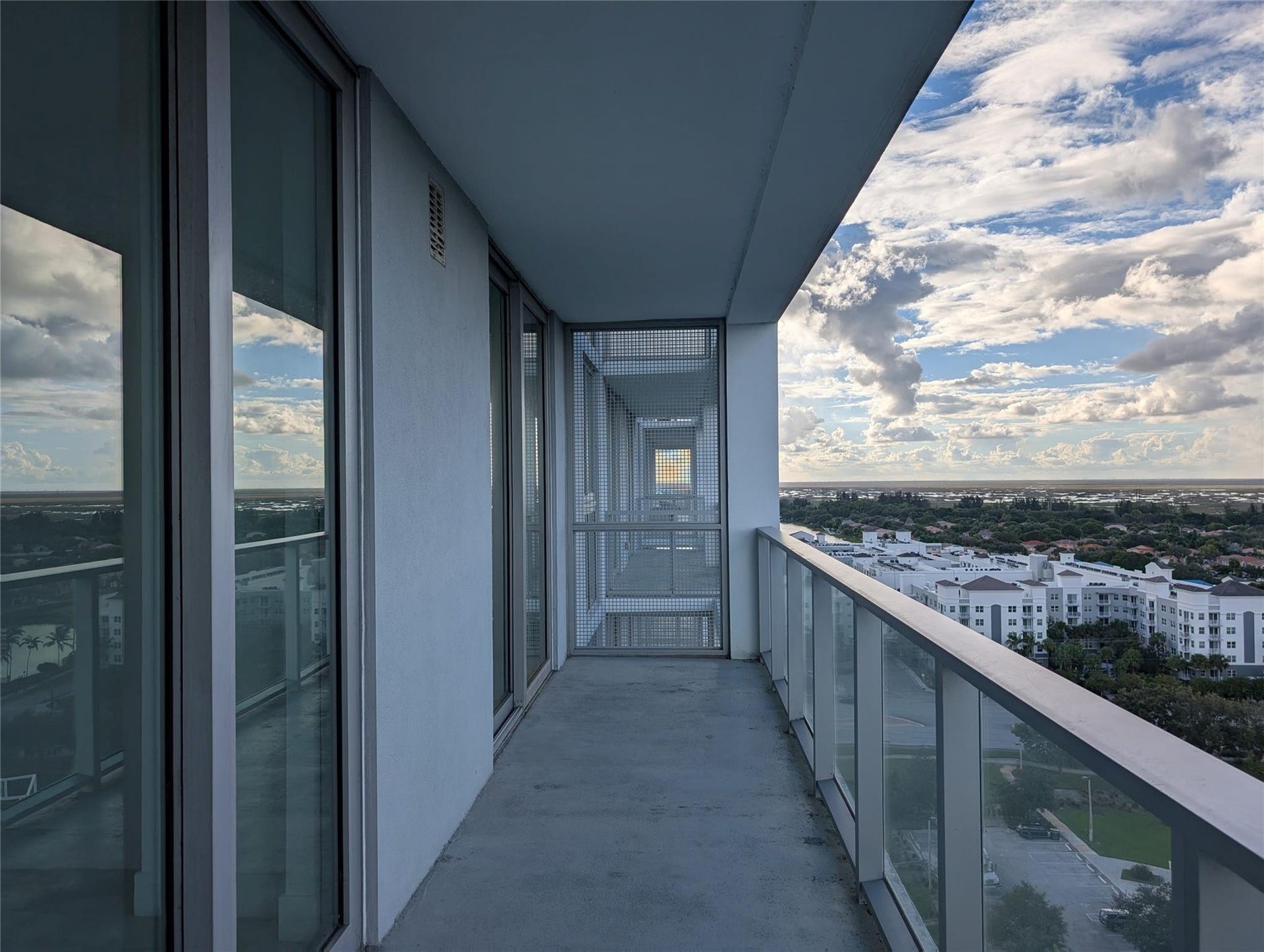 2000 METROPICA Way, #1501, Sunrise, FL 33323 Photo 9