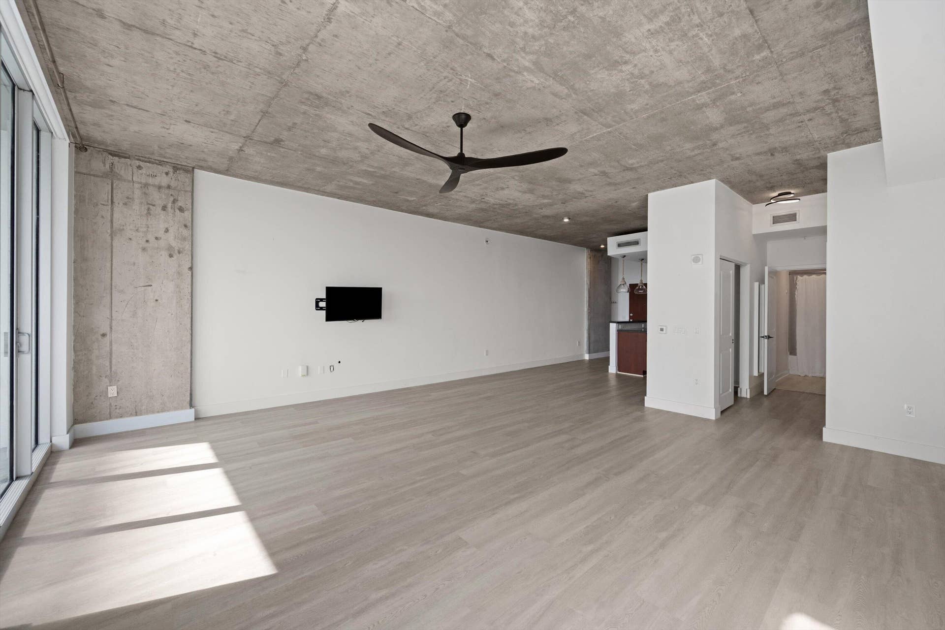 300 S Australian Avenue, #1103, West Palm Beach, FL 33401 10-DSC_8373