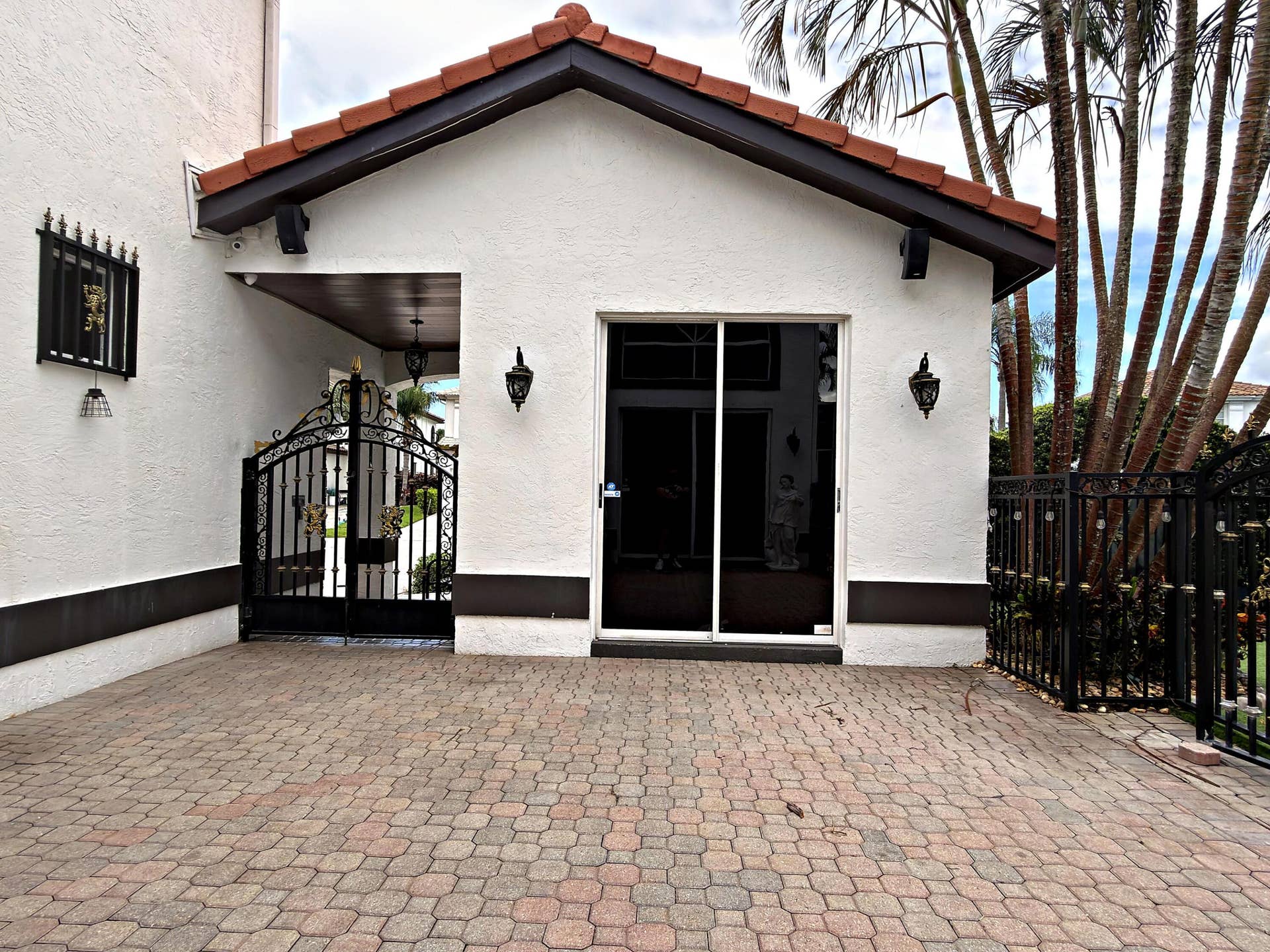 11050 HARBOUR SPRINGS Circle, Boca Raton, Boca Raton, FL 33428 Courtyard 1
