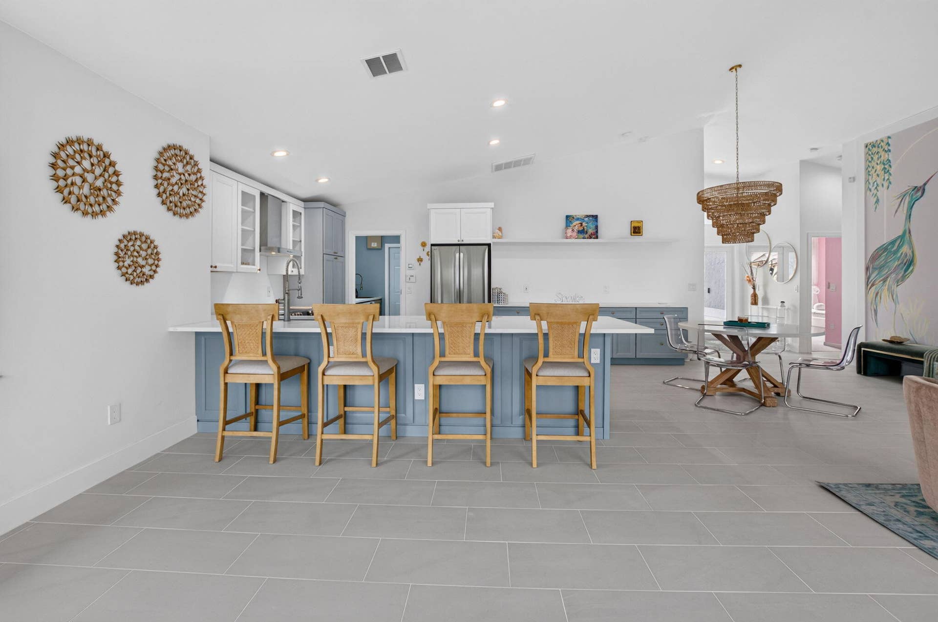 5745 Aspen Ridge Court, Delray Beach, FL 33484 Kitchen Island Seating