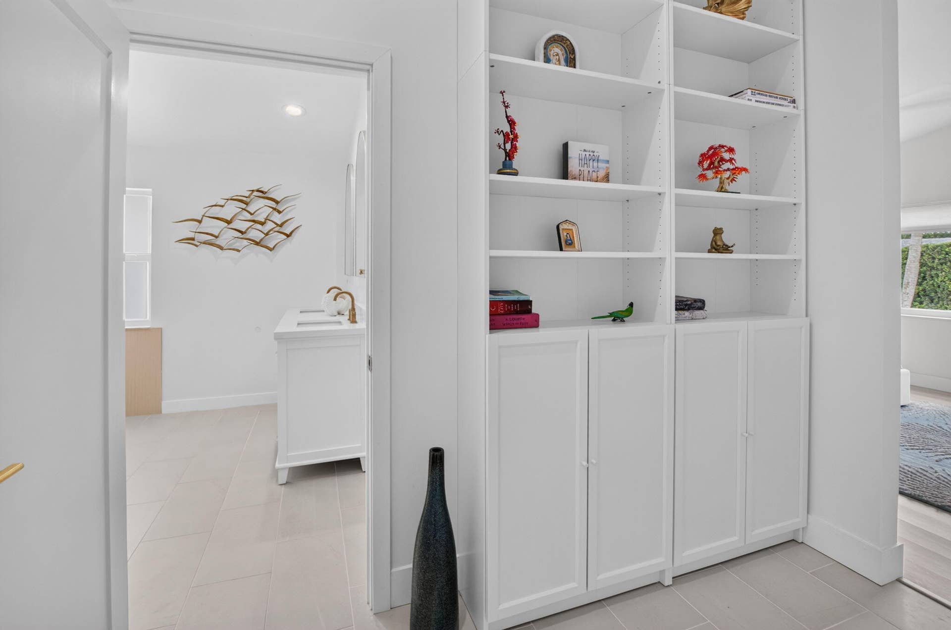 5745 Aspen Ridge Court, Delray Beach, FL 33484 Built-ins in owner's suite
