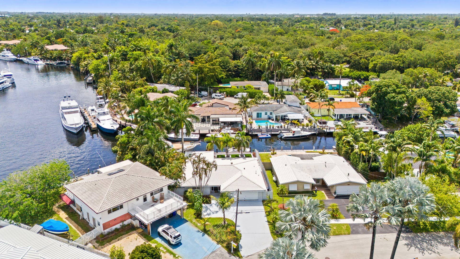 2131 SW 23RD Avenue, Fort Lauderdale, FL 33312 1-web-or-mls-DJI_20260602144402_0294_D