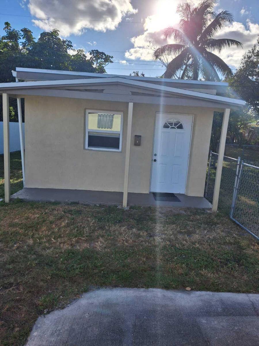 Property photo for 32 MARION Road, West Park, FL
