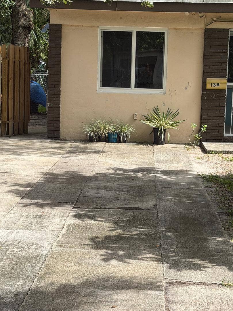 138 SW 21ST Way, Fort Lauderdale, FL 33312 Guest efficiency