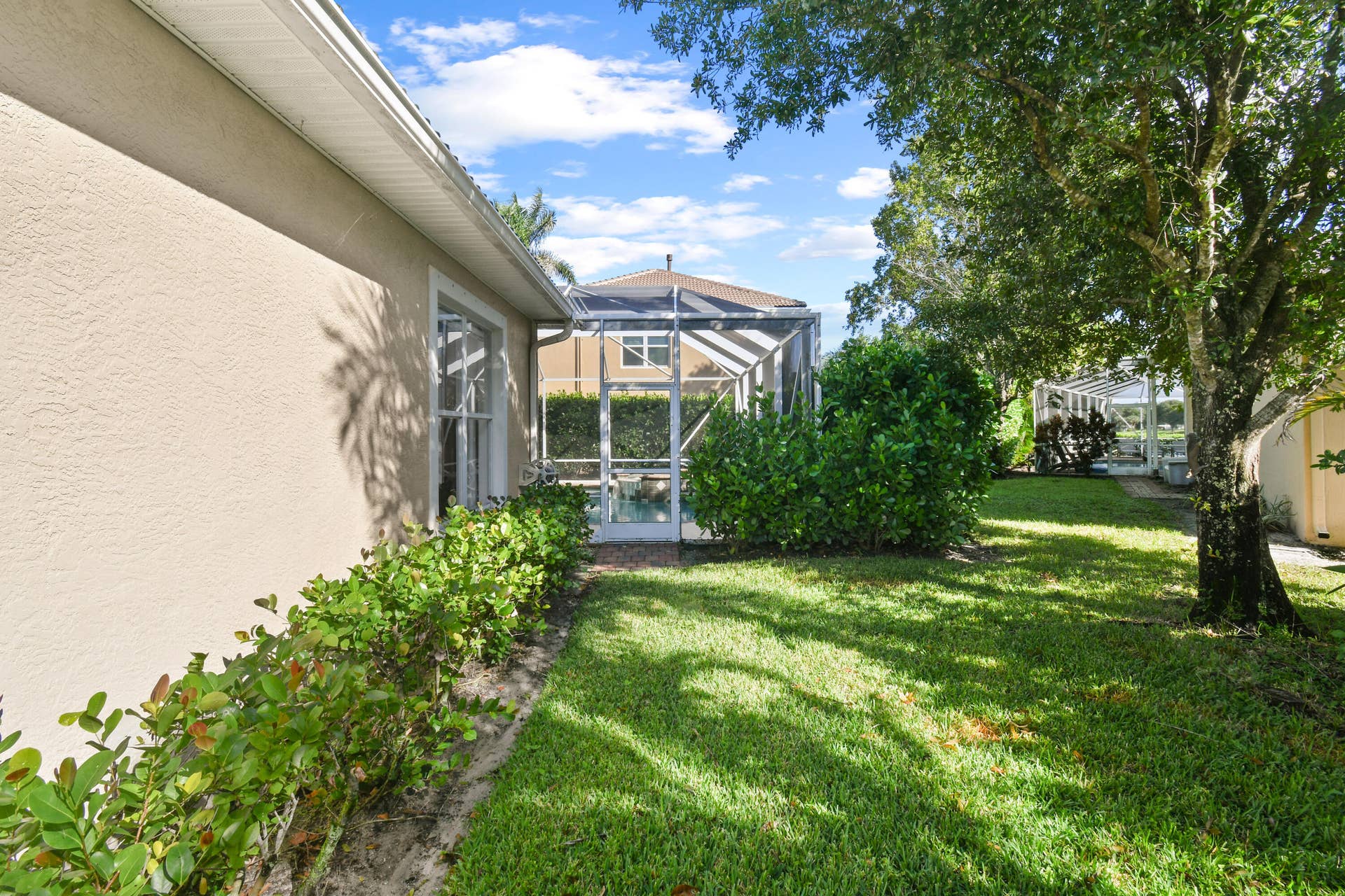 524 PHEASANT Lane N, Jupiter, FL 33458 Yard