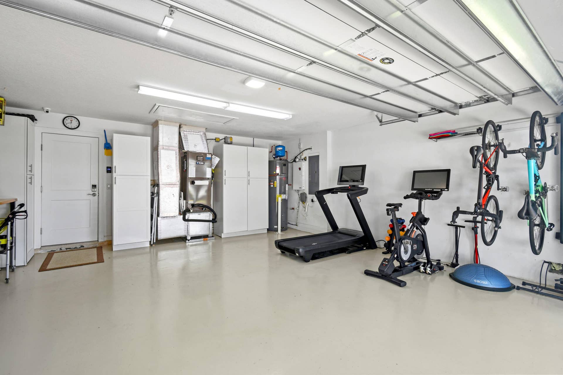 524 PHEASANT Lane N, Jupiter, FL 33458 Garage