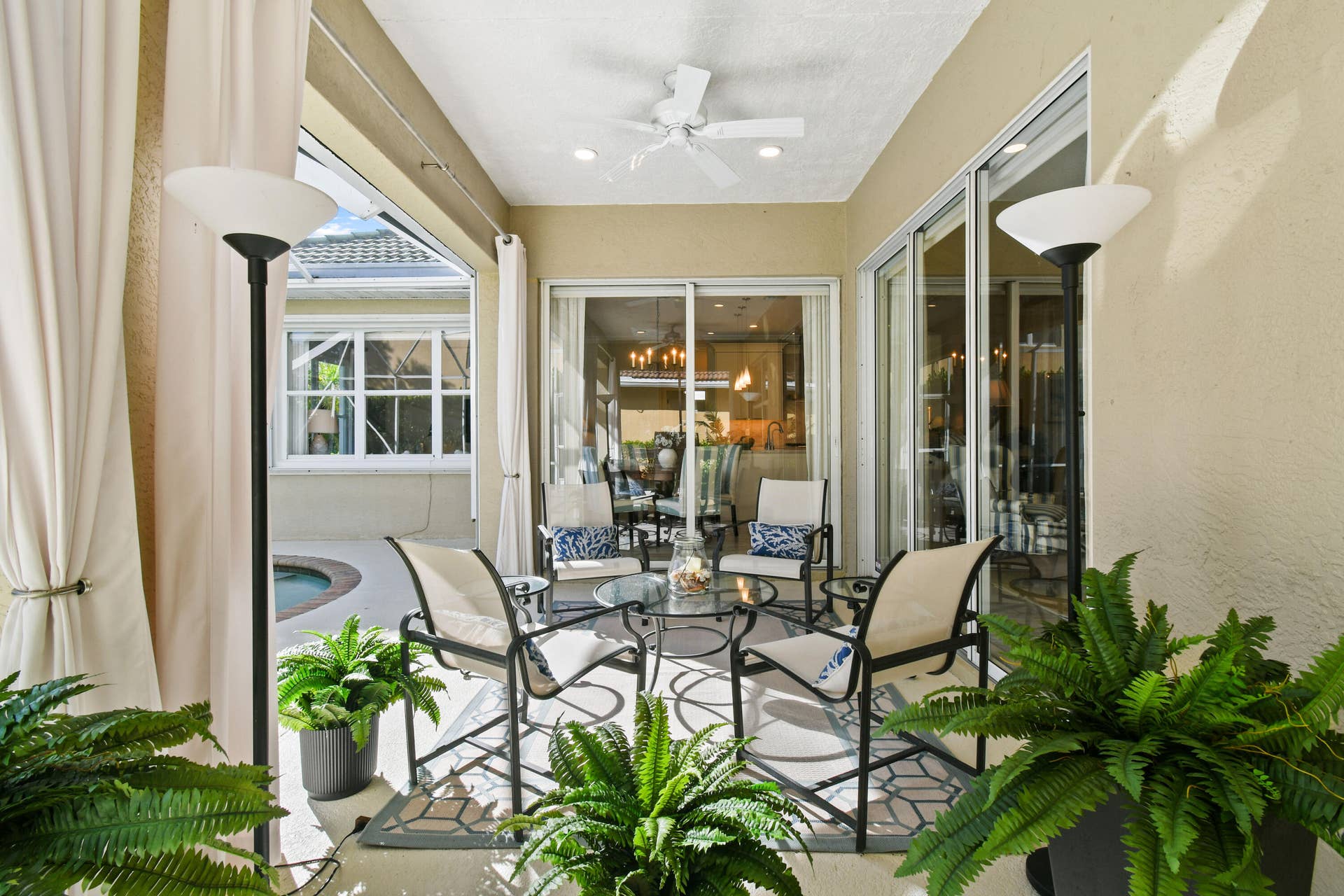 524 PHEASANT Lane N, Jupiter, FL 33458 Covered Patio