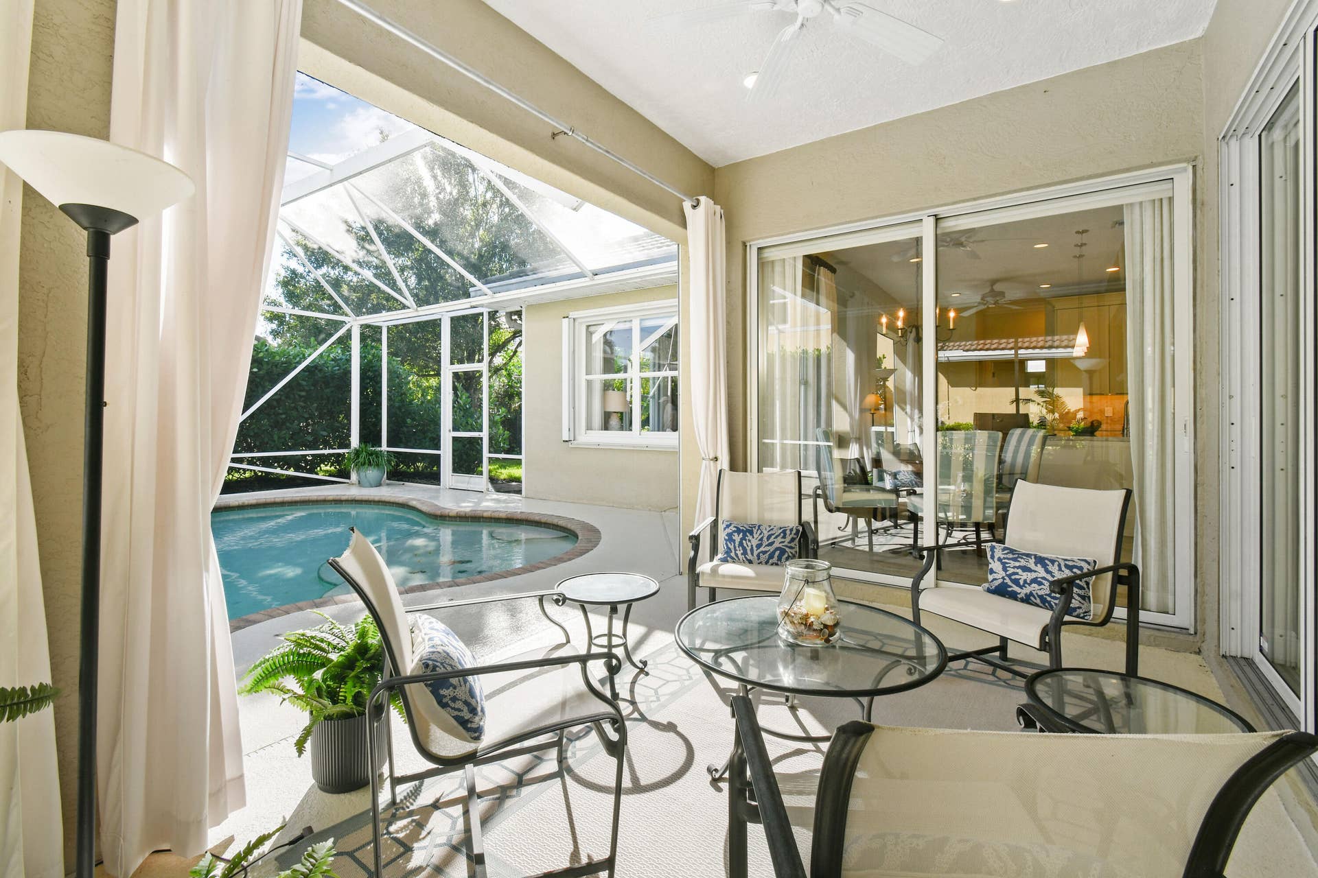 524 PHEASANT Lane N, Jupiter, FL 33458 Covered Patio