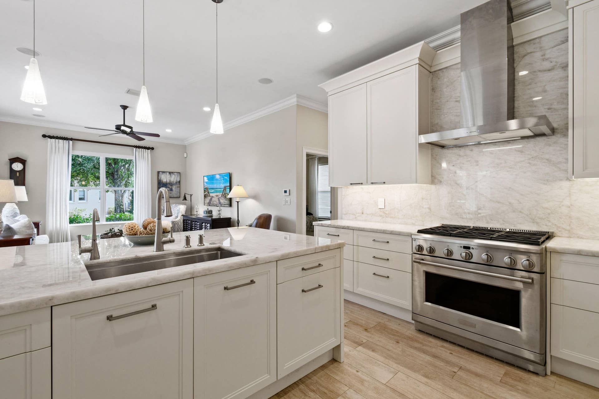 524 PHEASANT Lane N, Jupiter, FL 33458 Bosch Dishwasher